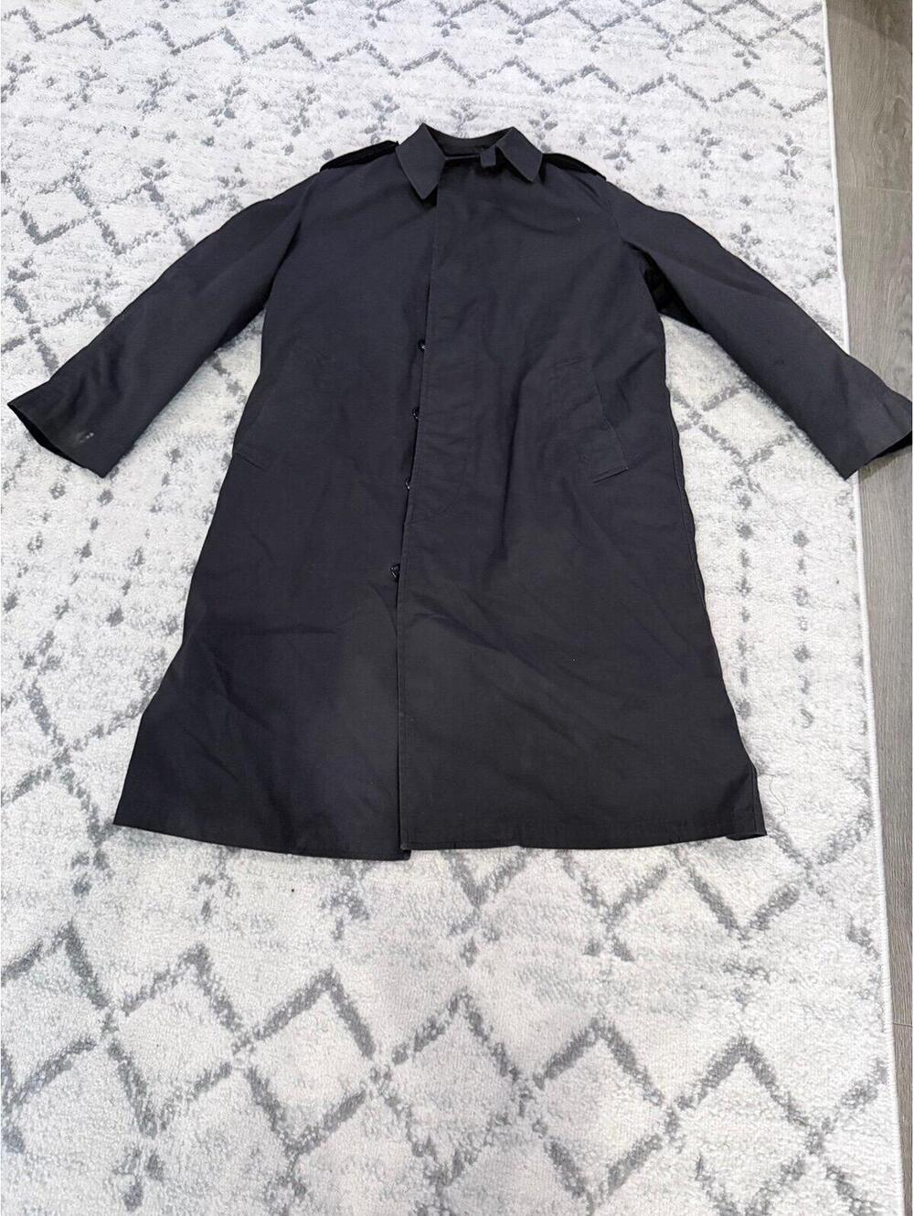 Vintage Men’s Black All Weather Trench Coat w/ Removable Liner Size 34R
